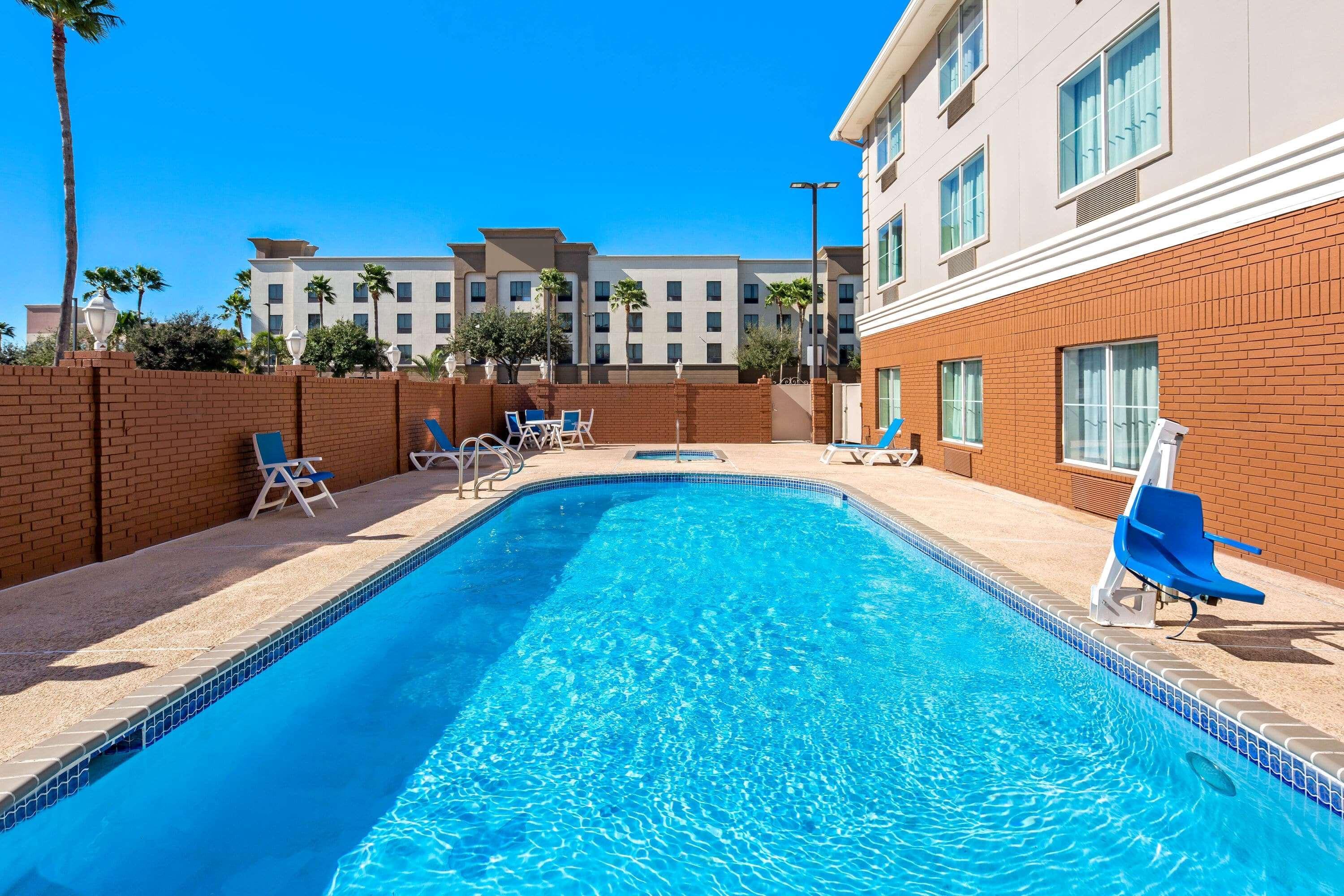 La Quinta By Wyndham Pharr North Mcallen Exterior photo